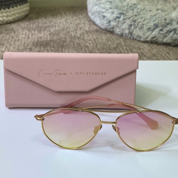 Diff Eyewear Accessories - Cameron Eubanks *Special Edition* DIFF sunglasses 🕶